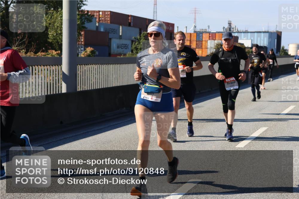 03.10.2025 - Köhlbrandbrückenlauf Strokosch-Dieckow http://msf.ph/oto/9120848 03.10.2025 12:59:18 Position 3 0667, 4330 meine-sportfotos.de