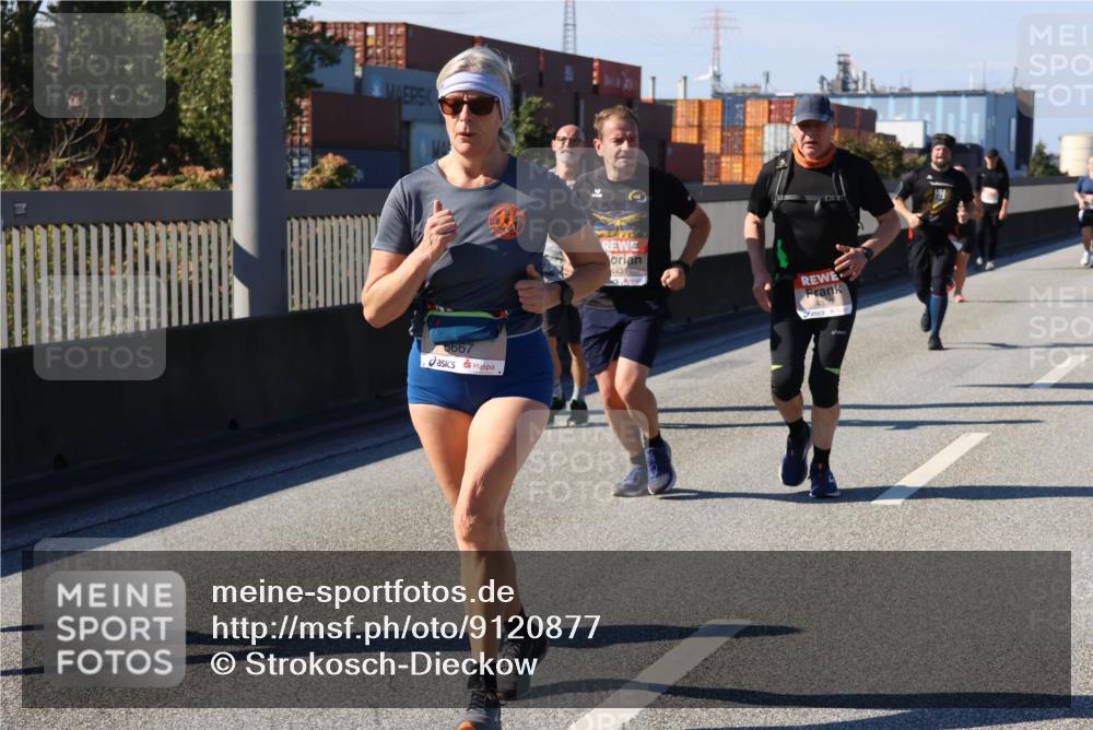 03.10.2025 - Köhlbrandbrückenlauf Strokosch-Dieckow http://msf.ph/oto/9120877 03.10.2025 12:59:18 Position 3 6667, 12, 4431, 4330 meine-sportfotos.de