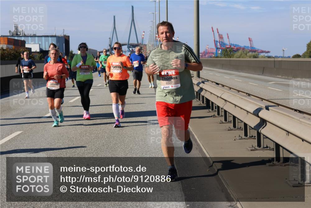 03.10.2025 - Köhlbrandbrückenlauf Strokosch-Dieckow http://msf.ph/oto/9120886 03.10.2025 12:59:22 Position 3 6507 meine-sportfotos.de