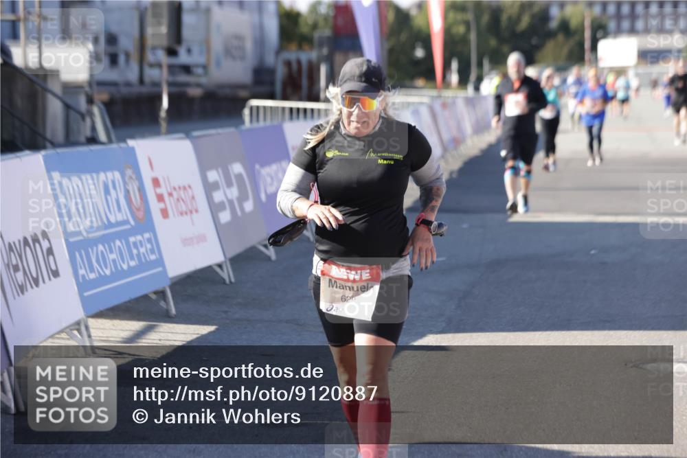 03.10.2025 - Köhlbrandbrückenlauf Jannik Wohlers http://msf.ph/oto/9120887 03.10.2025 13:35:52 Ziel 6079, 6292, 6508 meine-sportfotos.de