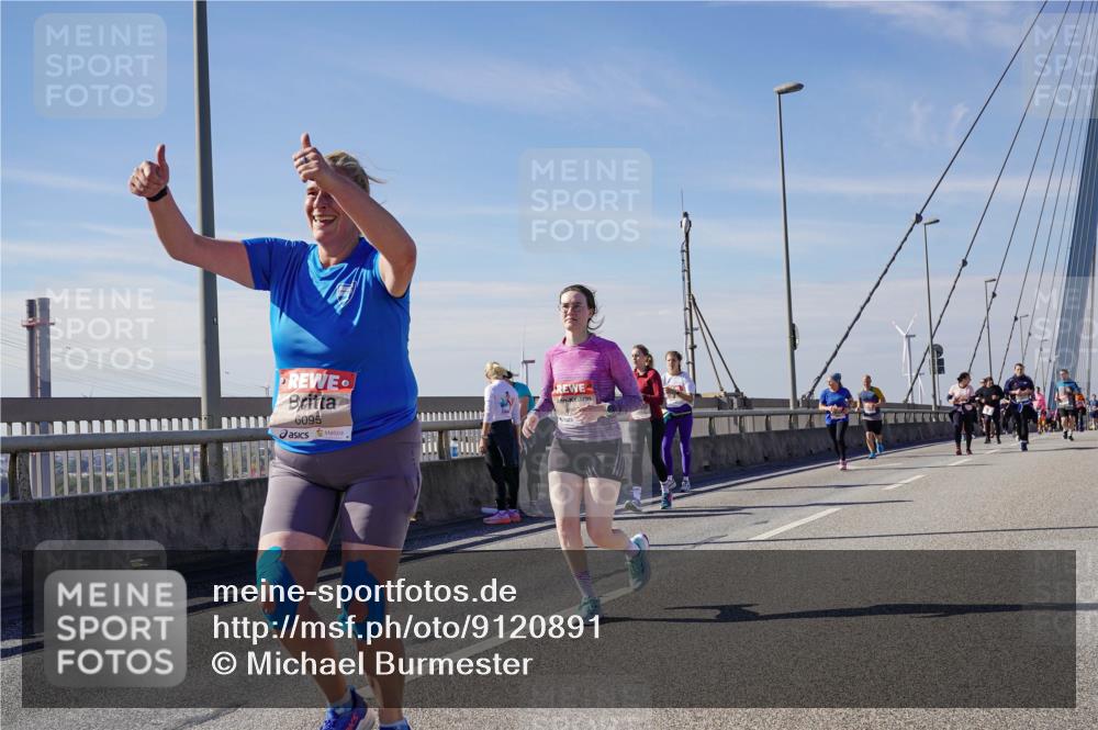 03.10.2025 - Köhlbrandbrückenlauf Michael Burmester http://msf.ph/oto/9120891 03.10.2025 13:02:16 Position 2 11771177, 6095 meine-sportfotos.de