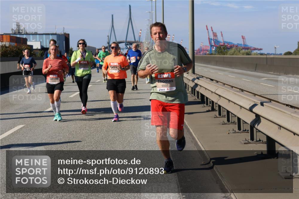 03.10.2025 - Köhlbrandbrückenlauf Strokosch-Dieckow http://msf.ph/oto/9120893 03.10.2025 12:59:23 Position 3 4423, 6507 meine-sportfotos.de