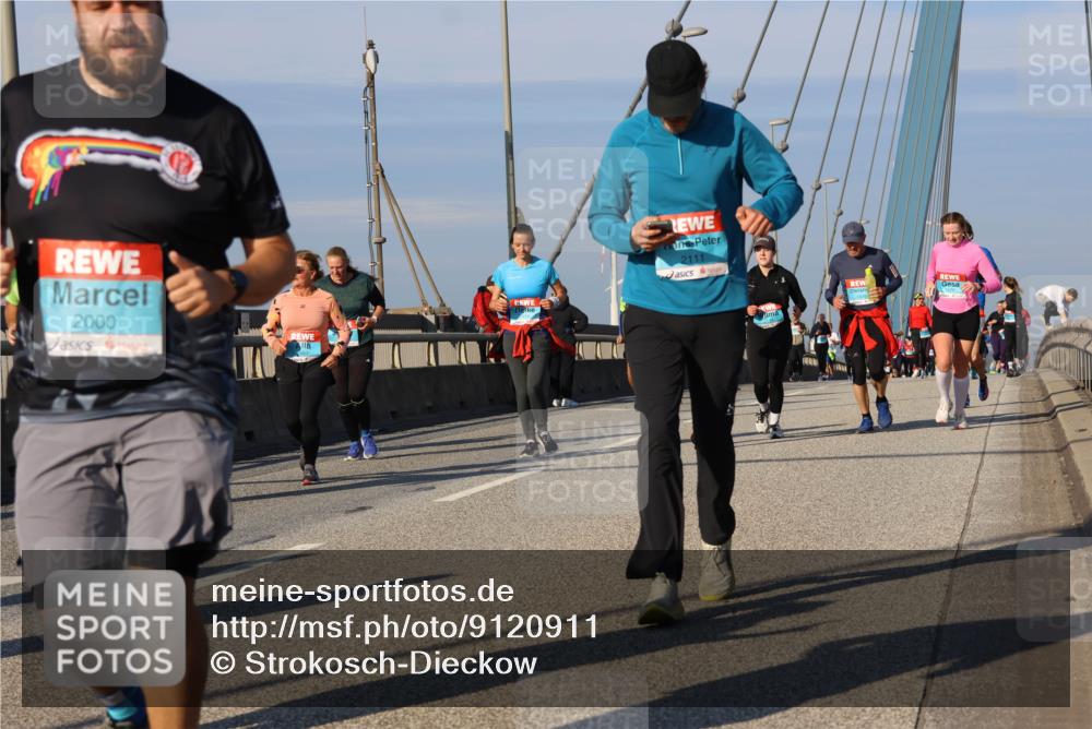 03.10.2025 - Köhlbrandbrückenlauf Strokosch-Dieckow http://msf.ph/oto/9120911 03.10.2025 09:56:04 Position 2 2000, 2111 meine-sportfotos.de