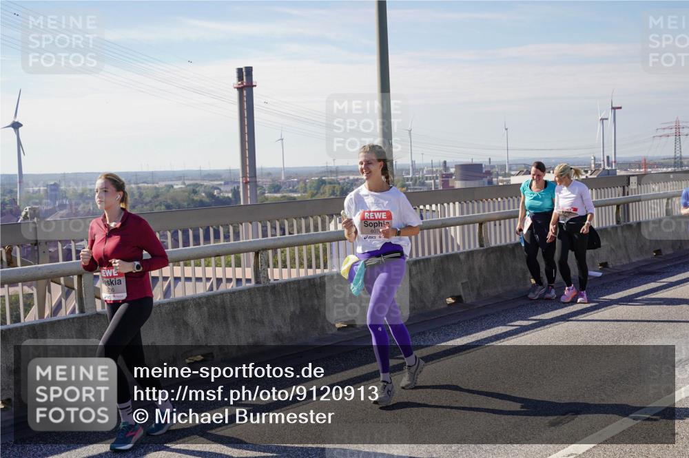 03.10.2025 - Köhlbrandbrückenlauf Michael Burmester http://msf.ph/oto/9120913 03.10.2025 13:02:20 Position 2 5390, 6070 meine-sportfotos.de
