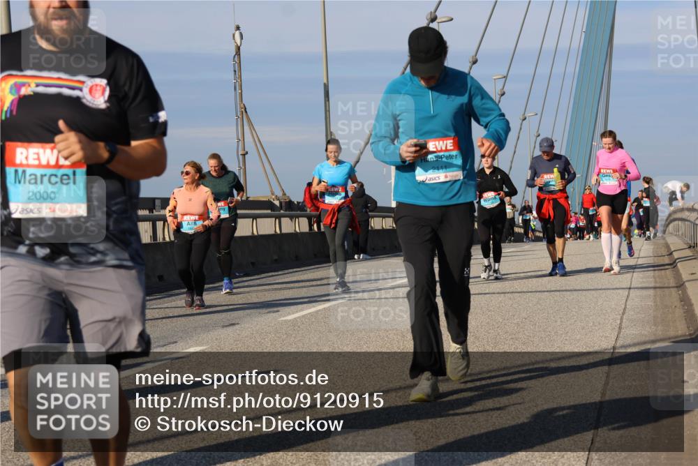 03.10.2025 - Köhlbrandbrückenlauf Strokosch-Dieckow http://msf.ph/oto/9120915 03.10.2025 09:56:04 Position 2 2000, 2111 meine-sportfotos.de