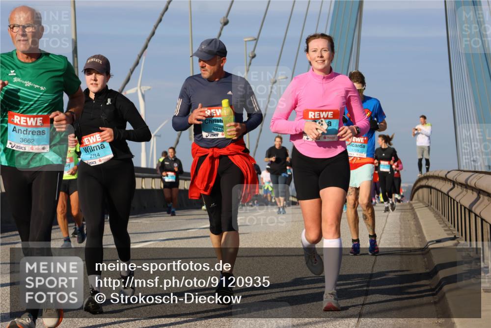 03.10.2025 - Köhlbrandbrückenlauf Strokosch-Dieckow http://msf.ph/oto/9120935 03.10.2025 09:56:08 Position 2 1709, 3662, 2114, 1976 meine-sportfotos.de