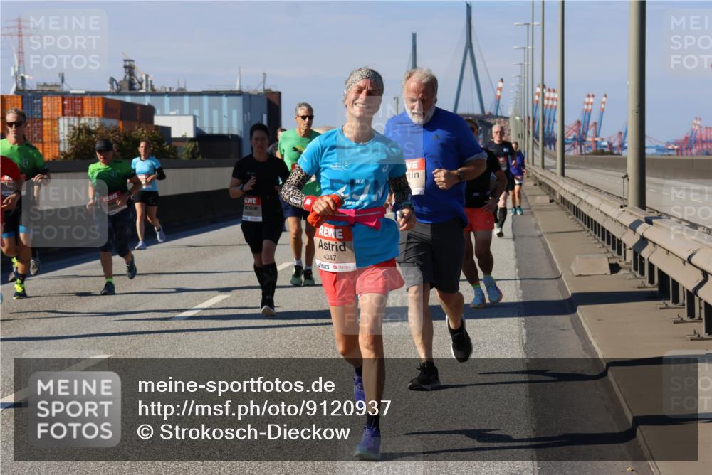 03.10.2025 - Köhlbrandbrückenlauf Strokosch-Dieckow http://msf.ph/oto/9120937 03.10.2025 12:59:28 Position 3 4347 meine-sportfotos.de