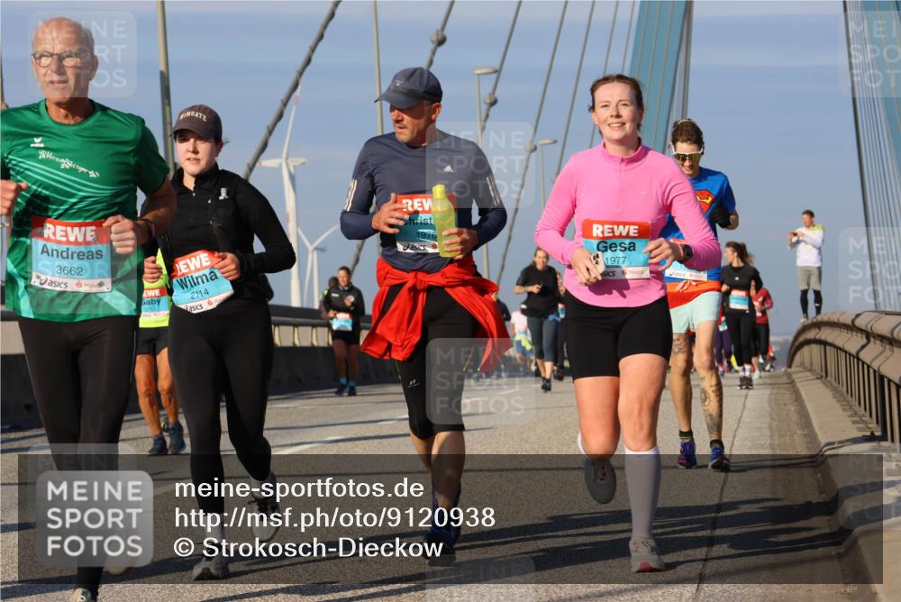 03.10.2025 - Köhlbrandbrückenlauf Strokosch-Dieckow http://msf.ph/oto/9120938 03.10.2025 09:56:08 Position 2 3662, 2742, 2114, 1976, 1977 meine-sportfotos.de