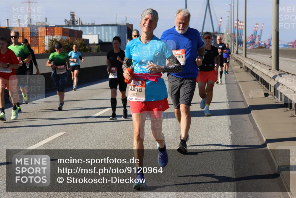 03.10.2025 - Köhlbrandbrückenlauf Strokosch-Dieckow http://msf.ph/oto/9120964 03.10.2025 12:59:28 Position 3 4347 meine-sportfotos.de