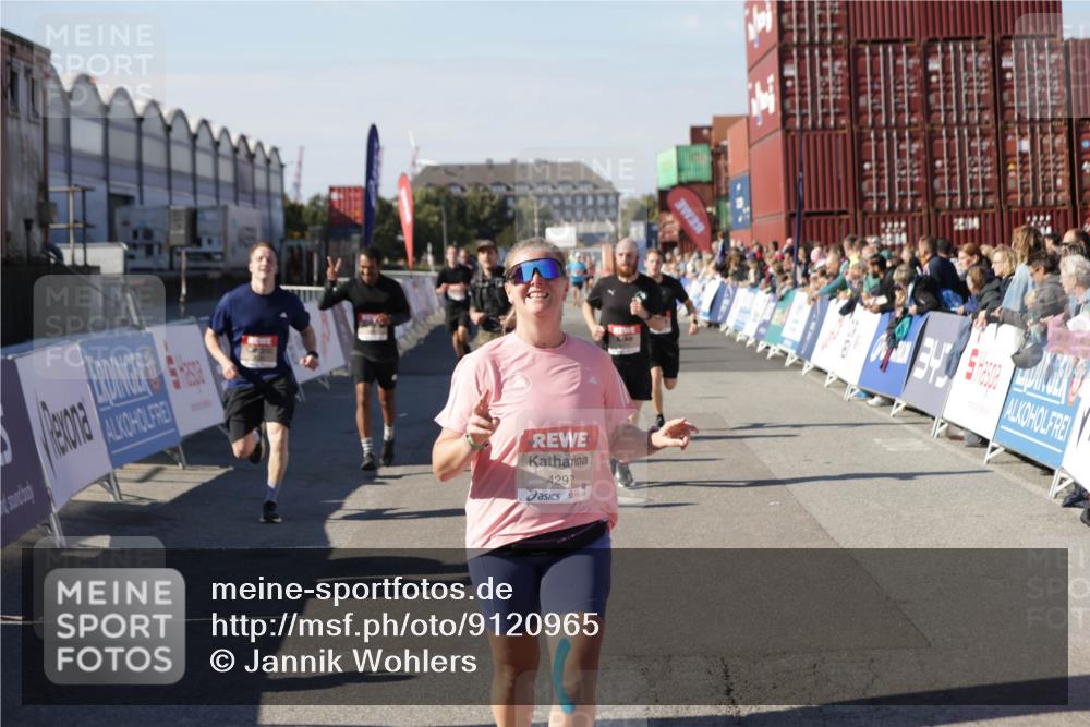 03.10.2025 - Köhlbrandbrückenlauf Jannik Wohlers http://msf.ph/oto/9120965 03.10.2025 13:04:25 Ziel 4055, 4117, 4198, 4297, 4494, 4665, 4836, 4995, 5055, 6018, 6038, 6250, 6251, 6723, 6724 meine-sportfotos.de