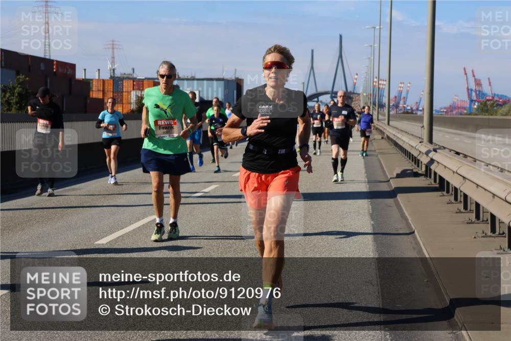 03.10.2025 - Köhlbrandbrückenlauf Strokosch-Dieckow http://msf.ph/oto/9120976 03.10.2025 12:59:32 Position 3 6001, 3 meine-sportfotos.de