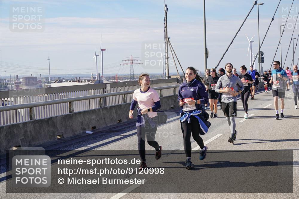 03.10.2025 - Köhlbrandbrückenlauf Michael Burmester http://msf.ph/oto/9120998 03.10.2025 13:02:25 Position 2 5477 meine-sportfotos.de