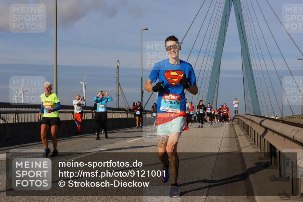 03.10.2025 - Köhlbrandbrückenlauf Strokosch-Dieckow http://msf.ph/oto/9121001 03.10.2025 09:56:13 Position 2 1709 meine-sportfotos.de