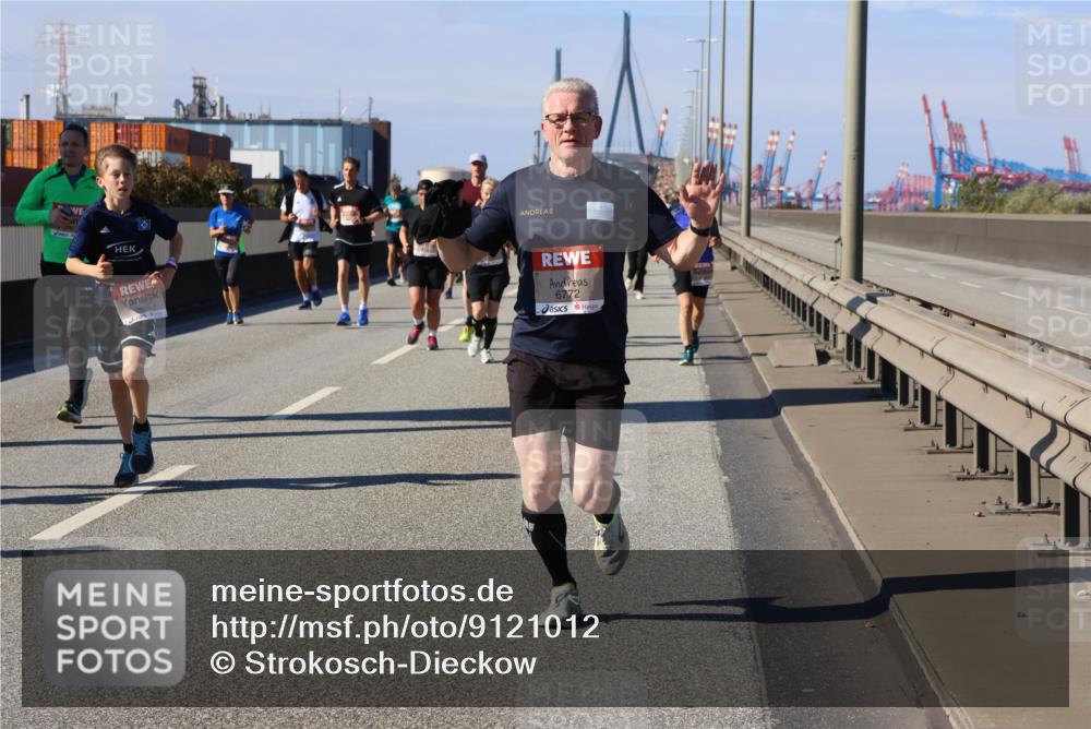 03.10.2025 - Köhlbrandbrückenlauf Strokosch-Dieckow http://msf.ph/oto/9121012 03.10.2025 12:59:35 Position 3 6772 meine-sportfotos.de