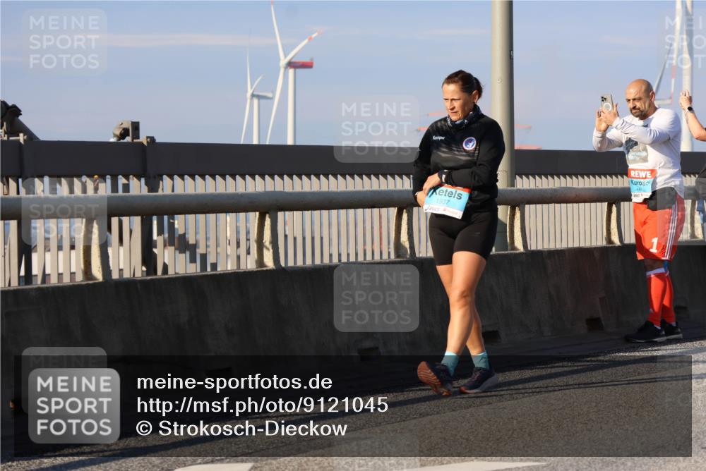 03.10.2025 - Köhlbrandbrückenlauf Strokosch-Dieckow http://msf.ph/oto/9121045 03.10.2025 09:56:18 Position 2 1937, 18 meine-sportfotos.de