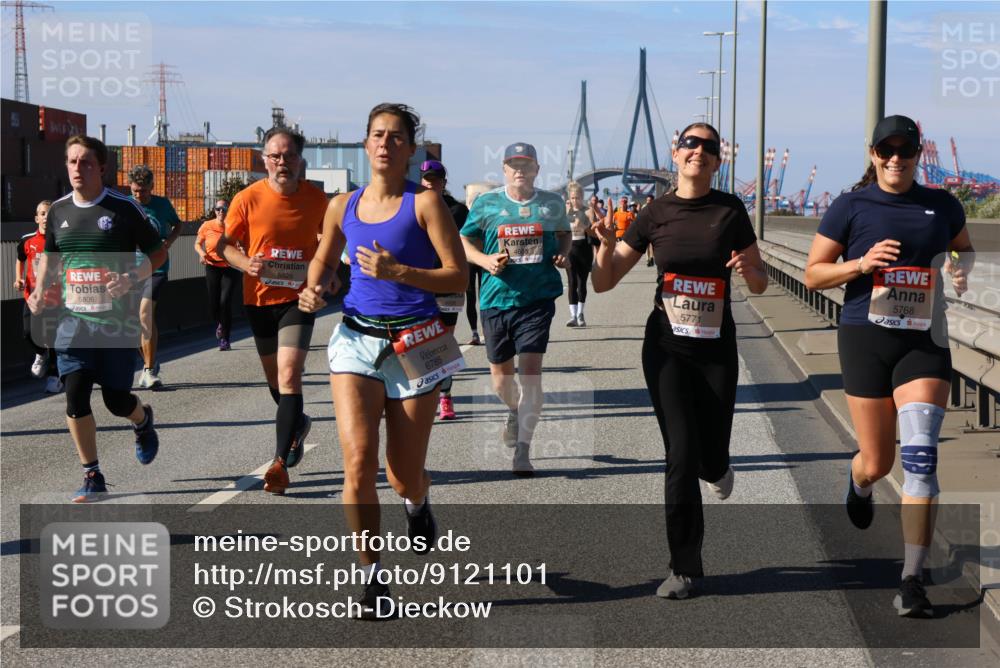 03.10.2025 - Köhlbrandbrückenlauf Strokosch-Dieckow http://msf.ph/oto/9121101 03.10.2025 12:59:45 Position 3 5806, 5525, 6785, 5771, 5768 meine-sportfotos.de