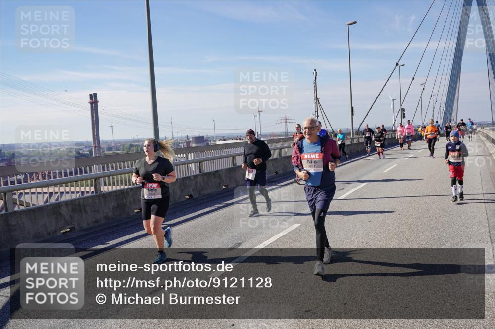 03.10.2025 - Köhlbrandbrückenlauf Michael Burmester http://msf.ph/oto/9121128 03.10.2025 13:02:32 Position 2 5281 meine-sportfotos.de