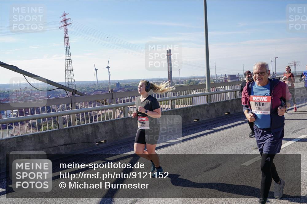 03.10.2025 - Köhlbrandbrückenlauf Michael Burmester http://msf.ph/oto/9121152 03.10.2025 13:02:32 Position 2 4674, 5281 meine-sportfotos.de