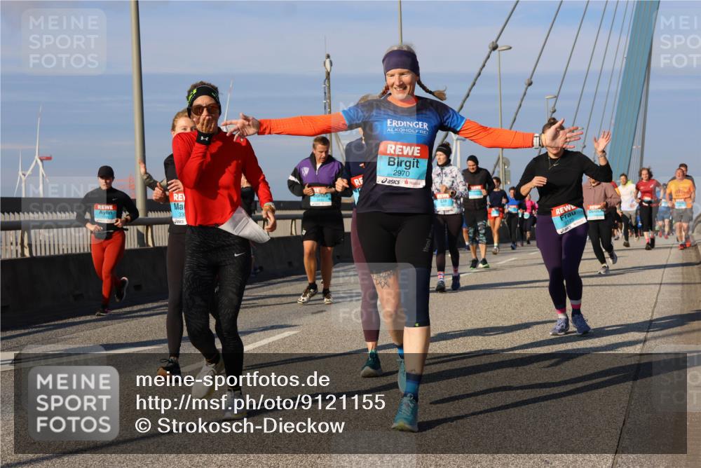 03.10.2025 - Köhlbrandbrückenlauf Strokosch-Dieckow http://msf.ph/oto/9121155 03.10.2025 09:56:24 Position 2 330, 2970, 2125 meine-sportfotos.de