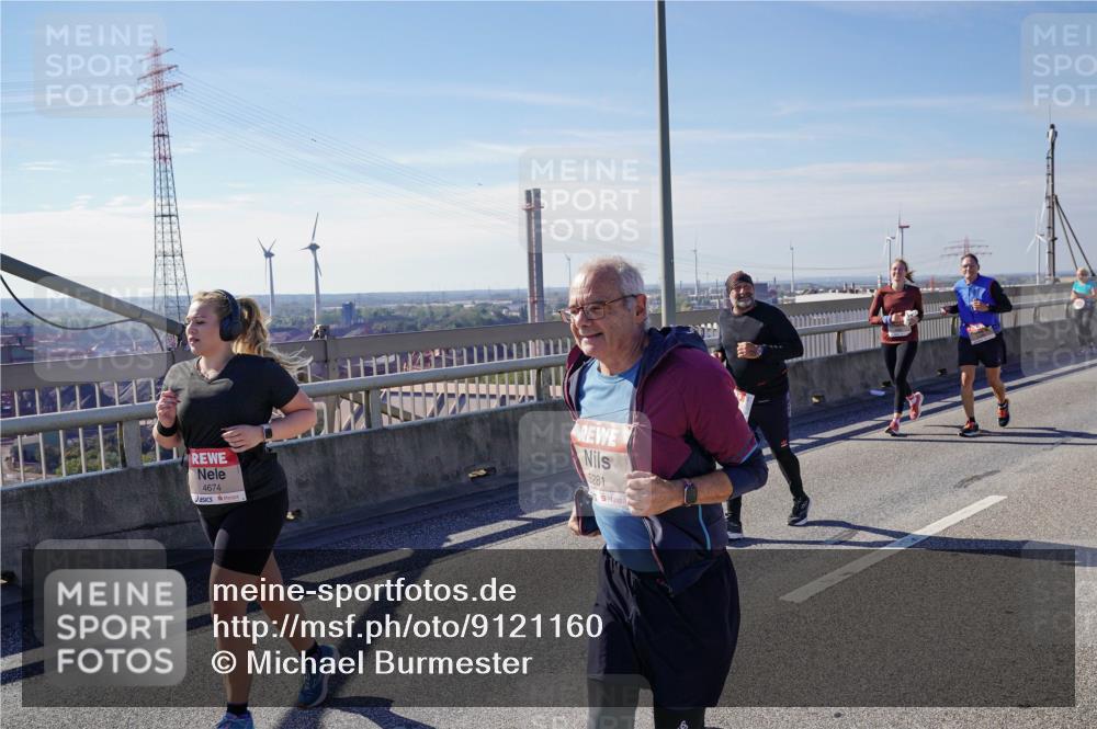 03.10.2025 - Köhlbrandbrückenlauf Michael Burmester http://msf.ph/oto/9121160 03.10.2025 13:02:33 Position 2 4674, 5281 meine-sportfotos.de