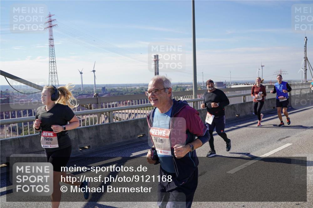 03.10.2025 - Köhlbrandbrückenlauf Michael Burmester http://msf.ph/oto/9121168 03.10.2025 13:02:33 Position 2 4674, 5281 meine-sportfotos.de