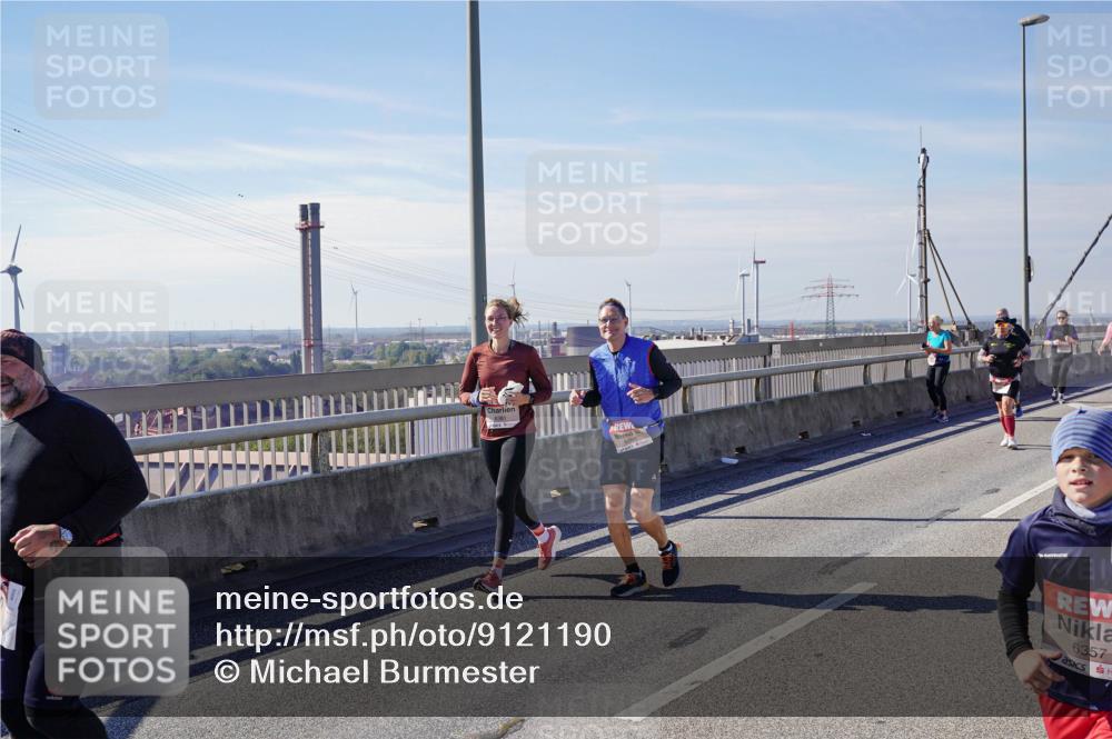 03.10.2025 - Köhlbrandbrückenlauf Michael Burmester http://msf.ph/oto/9121190 03.10.2025 13:02:34 Position 2 6381, 6357 meine-sportfotos.de