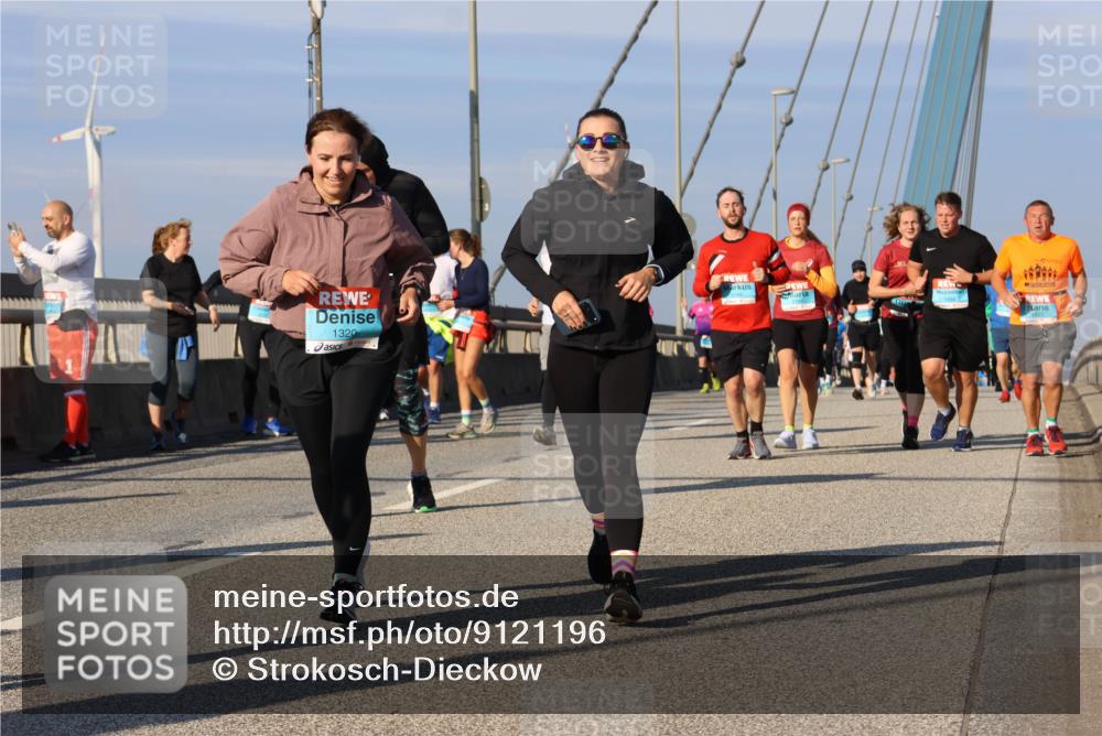 03.10.2025 - Köhlbrandbrückenlauf Strokosch-Dieckow http://msf.ph/oto/9121196 03.10.2025 09:56:28 Position 2 1320 meine-sportfotos.de
