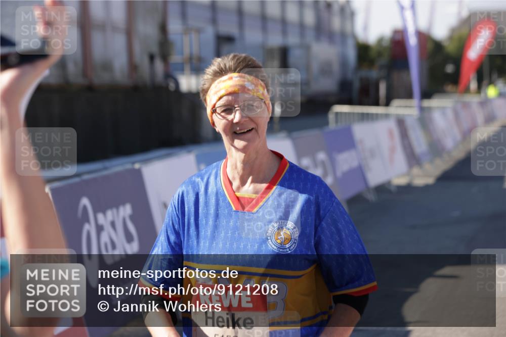 03.10.2025 - Köhlbrandbrückenlauf Jannik Wohlers http://msf.ph/oto/9121208 03.10.2025 13:36:10 Ziel 5045, 5158, 6670 meine-sportfotos.de