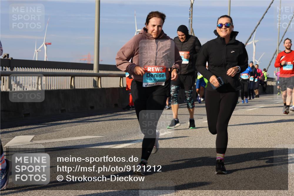 03.10.2025 - Köhlbrandbrückenlauf Strokosch-Dieckow http://msf.ph/oto/9121212 03.10.2025 09:56:29 Position 2 1320 meine-sportfotos.de
