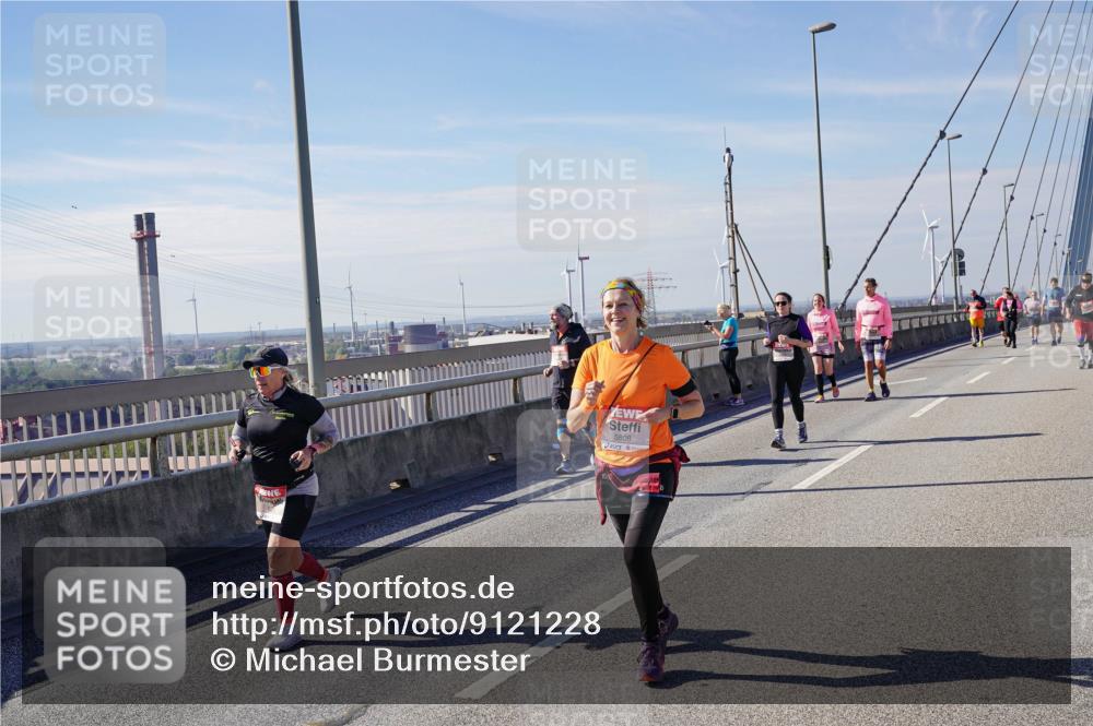 03.10.2025 - Köhlbrandbrückenlauf Michael Burmester http://msf.ph/oto/9121228 03.10.2025 13:02:39 Position 2 5808 meine-sportfotos.de