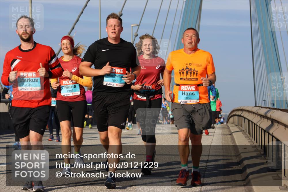 03.10.2025 - Köhlbrandbrückenlauf Strokosch-Dieckow http://msf.ph/oto/9121229 03.10.2025 09:56:32 Position 2 2049, 2169, 1855, 12, 0, 1853 meine-sportfotos.de