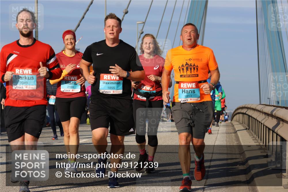 03.10.2025 - Köhlbrandbrückenlauf Strokosch-Dieckow http://msf.ph/oto/9121239 03.10.2025 09:56:32 Position 2 2049, 1, 2169, 1855, 1853 meine-sportfotos.de