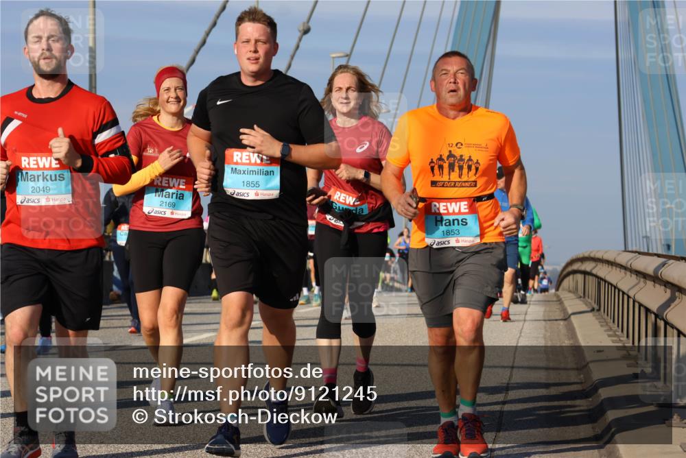 03.10.2025 - Köhlbrandbrückenlauf Strokosch-Dieckow http://msf.ph/oto/9121245 03.10.2025 09:56:32 Position 2 12, 2049, 2169, 1855, 1853 meine-sportfotos.de