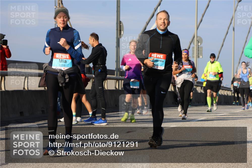 03.10.2025 - Köhlbrandbrückenlauf Strokosch-Dieckow http://msf.ph/oto/9121291 03.10.2025 09:56:42 Position 2 2298, 300 meine-sportfotos.de