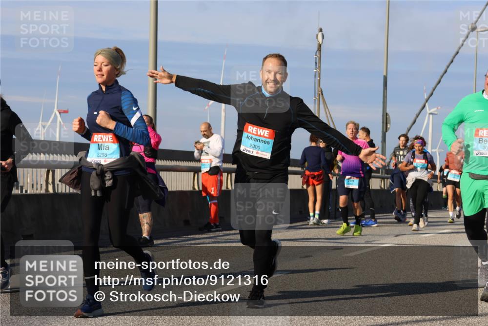 03.10.2025 - Köhlbrandbrückenlauf Strokosch-Dieckow http://msf.ph/oto/9121316 03.10.2025 09:56:44 Position 2 2298, 2300, 30, 10 meine-sportfotos.de