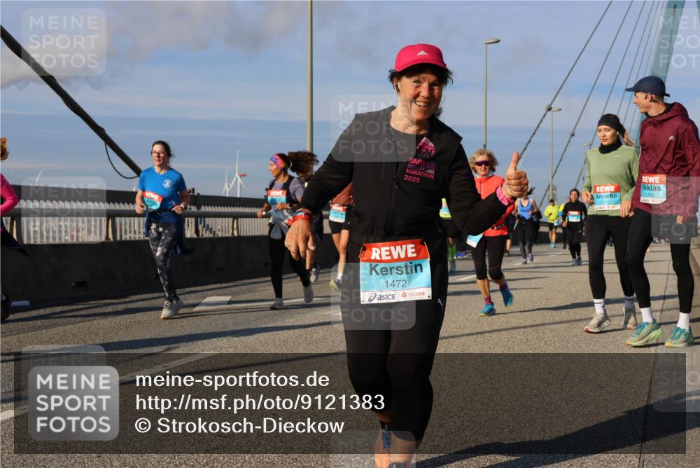 03.10.2025 - Köhlbrandbrückenlauf Strokosch-Dieckow http://msf.ph/oto/9121383 03.10.2025 09:56:51 Position 2 2025, 1160, 1472 meine-sportfotos.de