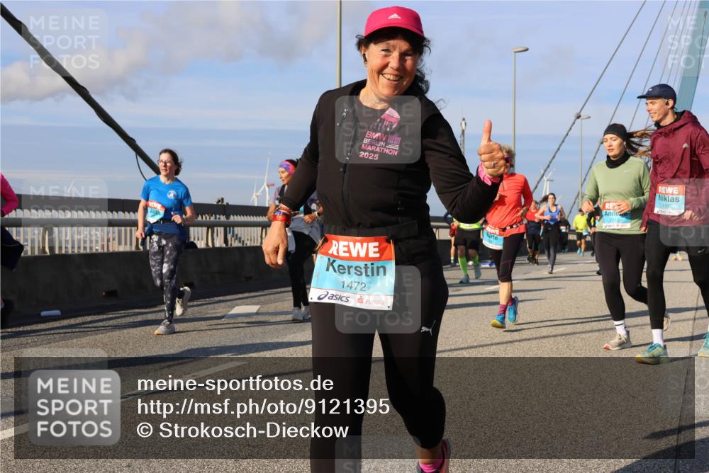 03.10.2025 - Köhlbrandbrückenlauf Strokosch-Dieckow http://msf.ph/oto/9121395 03.10.2025 09:56:51 Position 2 2025, 1472, 1160 meine-sportfotos.de