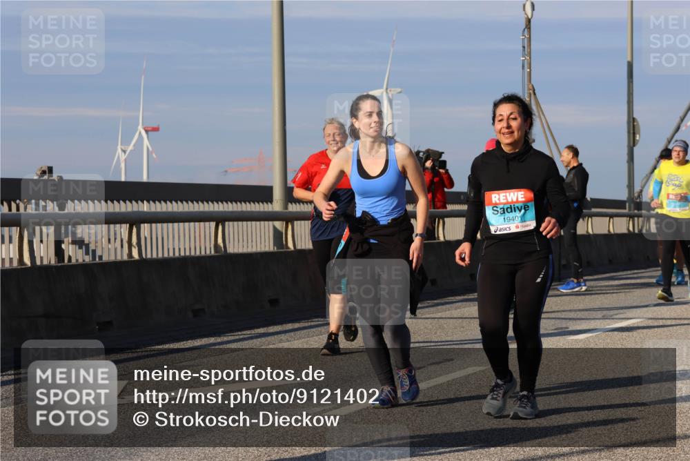 03.10.2025 - Köhlbrandbrückenlauf Strokosch-Dieckow http://msf.ph/oto/9121402 03.10.2025 09:56:56 Position 2 1940 meine-sportfotos.de
