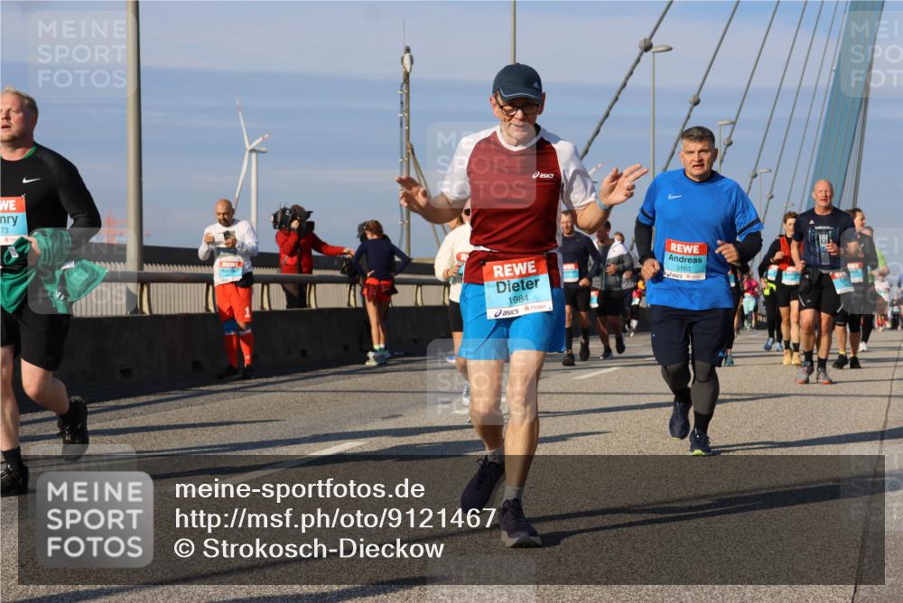 03.10.2025 - Köhlbrandbrückenlauf Strokosch-Dieckow http://msf.ph/oto/9121467 03.10.2025 09:57:04 Position 2 73, 1984, 3163 meine-sportfotos.de