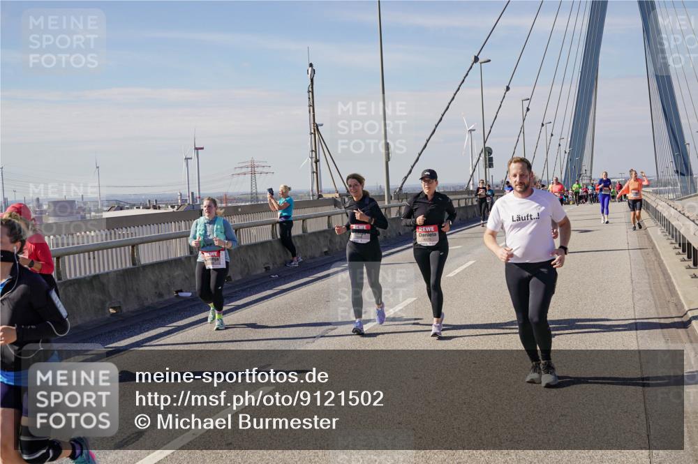 03.10.2025 - Köhlbrandbrückenlauf Michael Burmester http://msf.ph/oto/9121502 03.10.2025 13:03:07 Position 2 4 meine-sportfotos.de