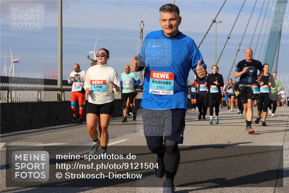 03.10.2025 - Köhlbrandbrückenlauf Strokosch-Dieckow http://msf.ph/oto/9121504 03.10.2025 09:57:06 Position 2 2340, 3163 meine-sportfotos.de