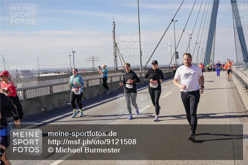 03.10.2025 - Köhlbrandbrückenlauf Michael Burmester http://msf.ph/oto/9121508 03.10.2025 13:03:07 Position 2 5575 meine-sportfotos.de