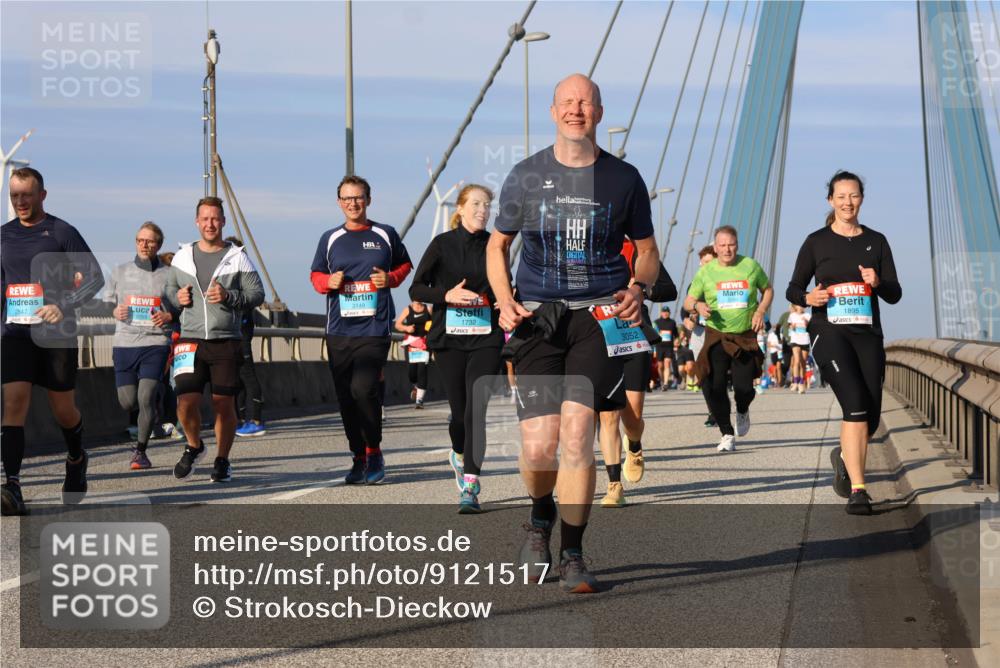 03.10.2025 - Köhlbrandbrückenlauf Strokosch-Dieckow http://msf.ph/oto/9121517 03.10.2025 09:57:08 Position 2 2847, 1732, 3052, 1895 meine-sportfotos.de