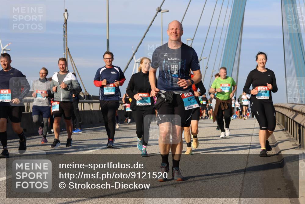03.10.2025 - Köhlbrandbrückenlauf Strokosch-Dieckow http://msf.ph/oto/9121520 03.10.2025 09:57:08 Position 2 2847, 280, 3149, 3052, 895 meine-sportfotos.de