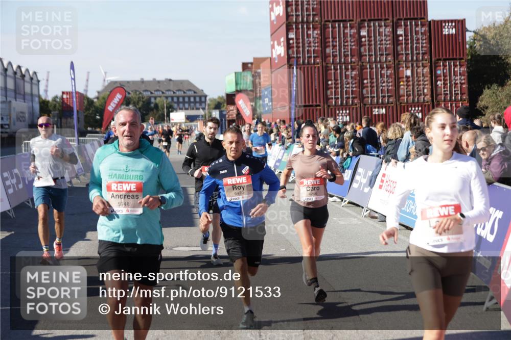 03.10.2025 - Köhlbrandbrückenlauf Jannik Wohlers http://msf.ph/oto/9121533 03.10.2025 13:04:43 Ziel 4022, 4061, 4236, 4246, 4247, 4303, 4449, 4713, 4724, 4831, 5849, 5948, 5968, 6092, 6268, 6470, 6716 meine-sportfotos.de