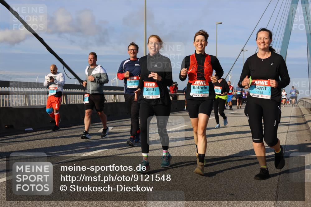 03.10.2025 - Köhlbrandbrückenlauf Strokosch-Dieckow http://msf.ph/oto/9121548 03.10.2025 09:57:11 Position 2 3149, 1732, 1440, 1895 meine-sportfotos.de