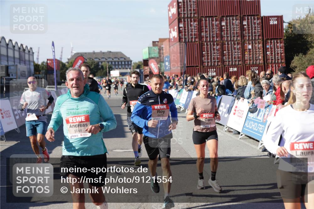 03.10.2025 - Köhlbrandbrückenlauf Jannik Wohlers http://msf.ph/oto/9121554 03.10.2025 13:04:44 Ziel 4022, 4061, 4236, 4246, 4247, 4303, 4449, 4713, 4724, 4831, 5849, 5948, 5968, 6092, 6268, 6470, 6716 meine-sportfotos.de