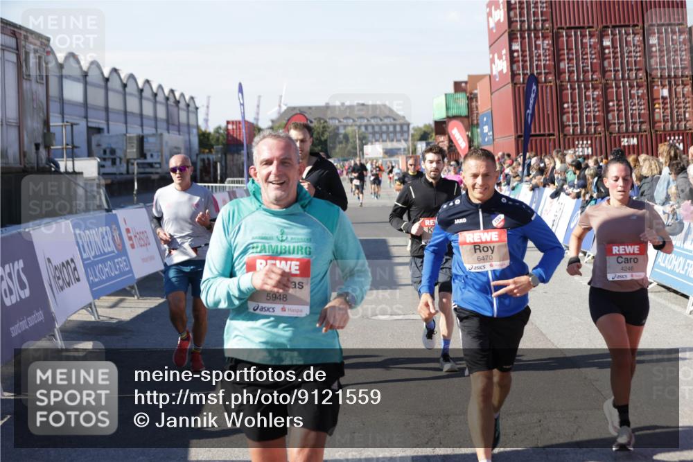 03.10.2025 - Köhlbrandbrückenlauf Jannik Wohlers http://msf.ph/oto/9121559 03.10.2025 13:04:44 Ziel 4022, 4061, 4236, 4246, 4247, 4303, 4449, 4713, 4724, 4831, 5849, 5948, 5968, 6092, 6268, 6470, 6716 meine-sportfotos.de