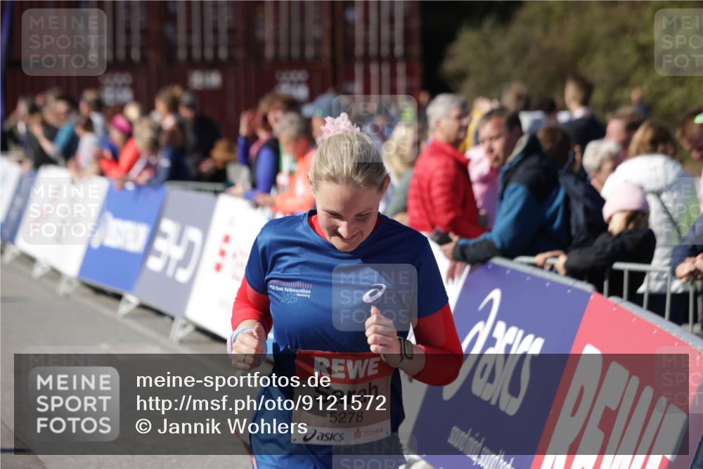03.10.2025 - Köhlbrandbrückenlauf Jannik Wohlers http://msf.ph/oto/9121572 03.10.2025 13:36:35 Ziel 4735, 5199, 5278, 5585, 6003, 6004, 6023, 6825 meine-sportfotos.de
