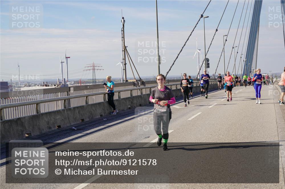 03.10.2025 - Köhlbrandbrückenlauf Michael Burmester http://msf.ph/oto/9121578 03.10.2025 13:03:12 Position 2  meine-sportfotos.de